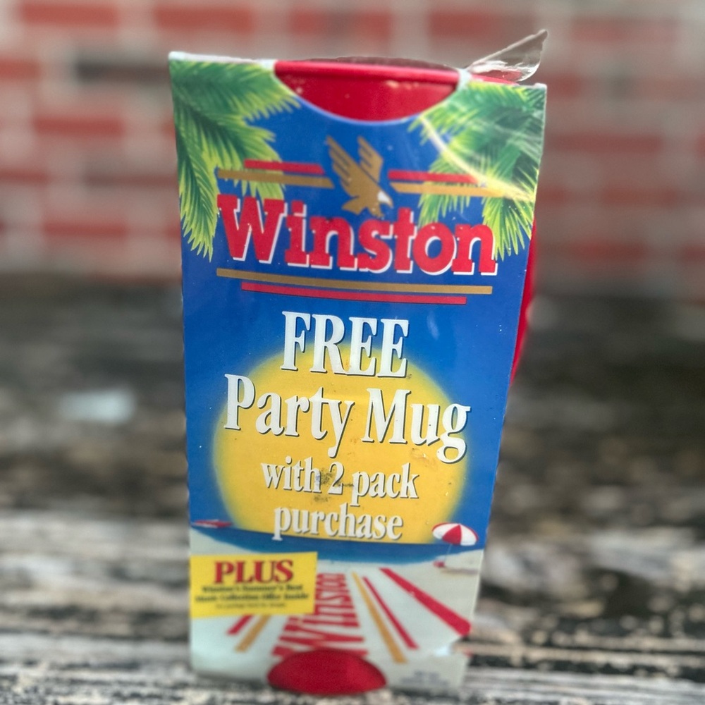 Vintage NIB 1992 Winston Cigarettes 34 oz Red Plastic Promotional Party Mug G3